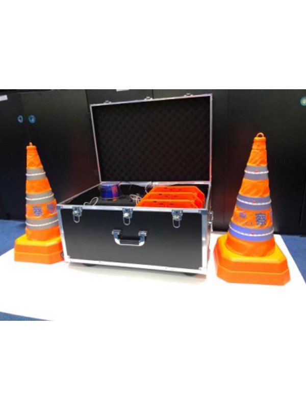 五個路錐預(yù)警防創(chuàng)入設(shè)備